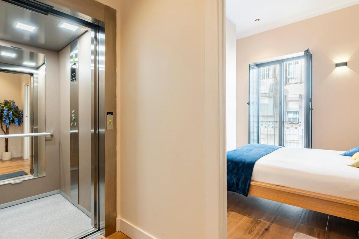 Deluxe Twobedroom Apartment Seville Downtown Luaran gambar