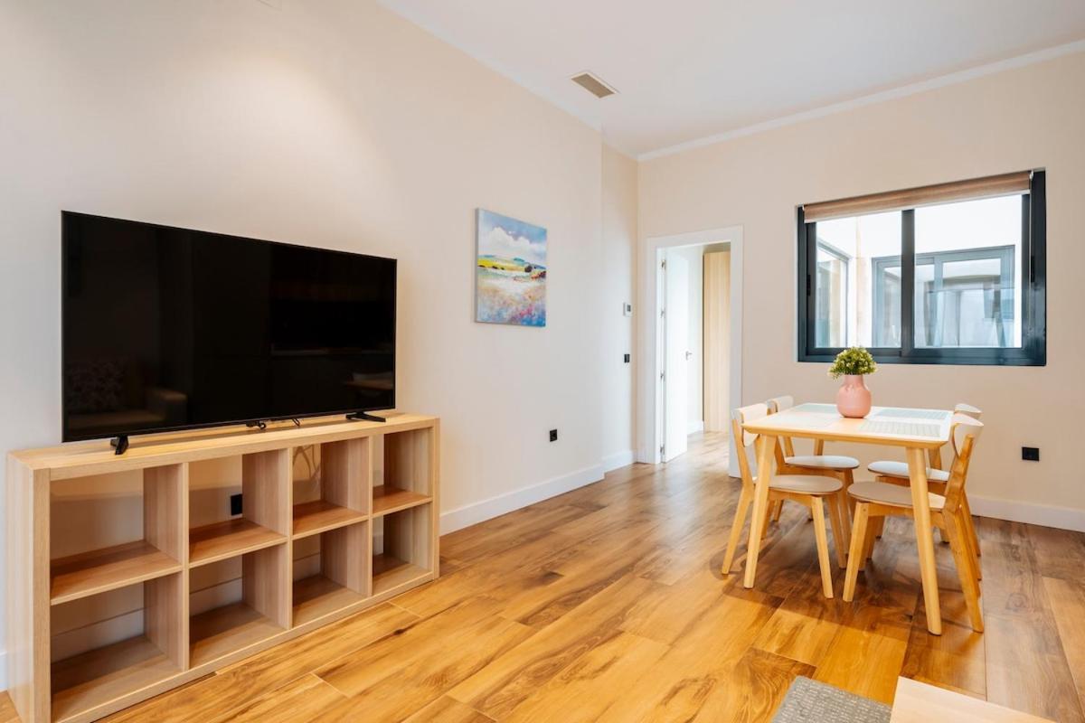 Deluxe Twobedroom Apartment Seville Downtown Luaran gambar