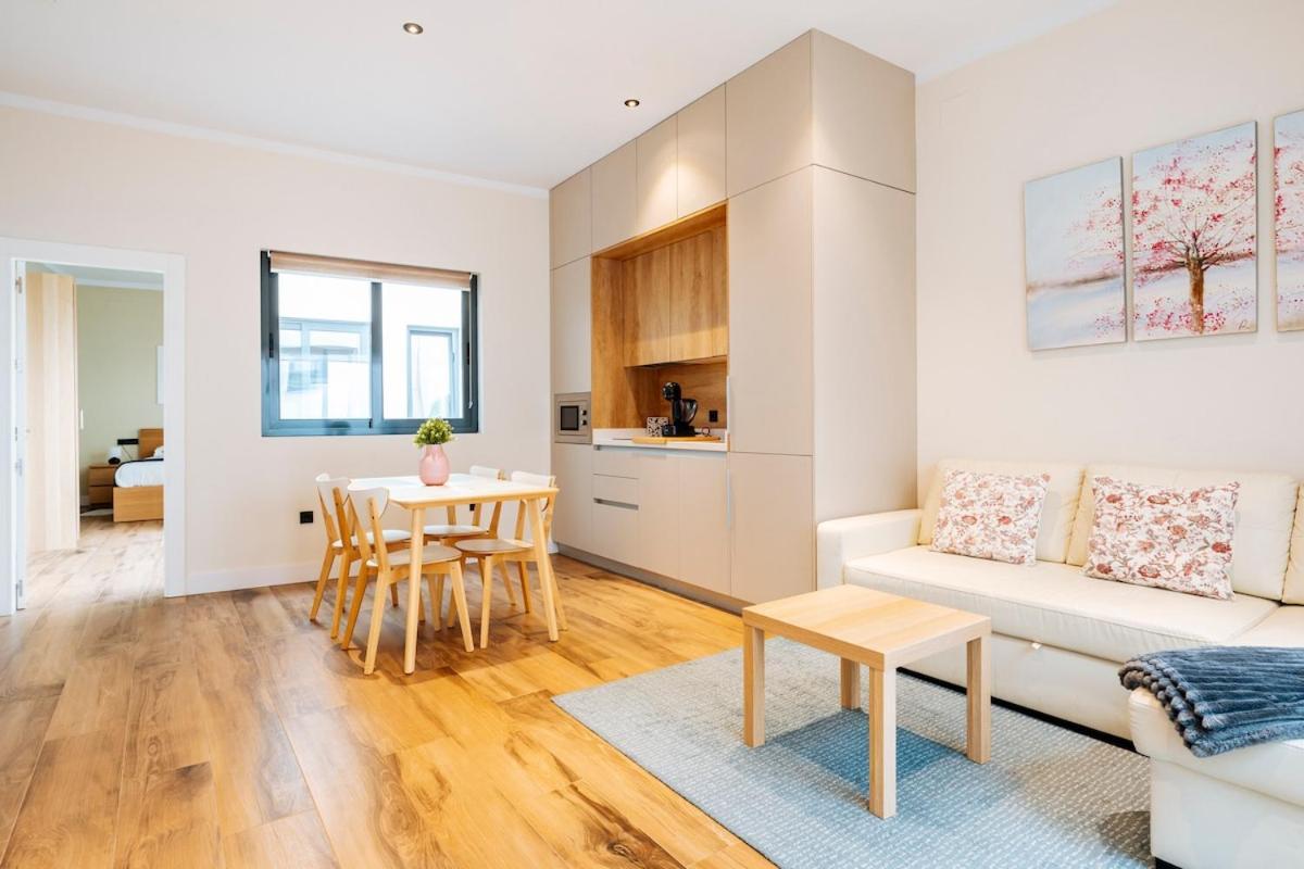Deluxe Twobedroom Apartment Seville Downtown Luaran gambar